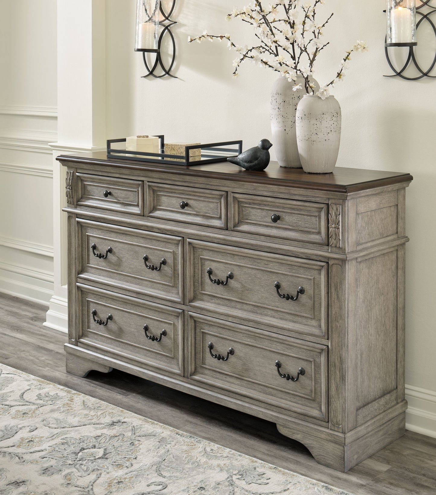 Lodenbay - Dresser - Antique Gray