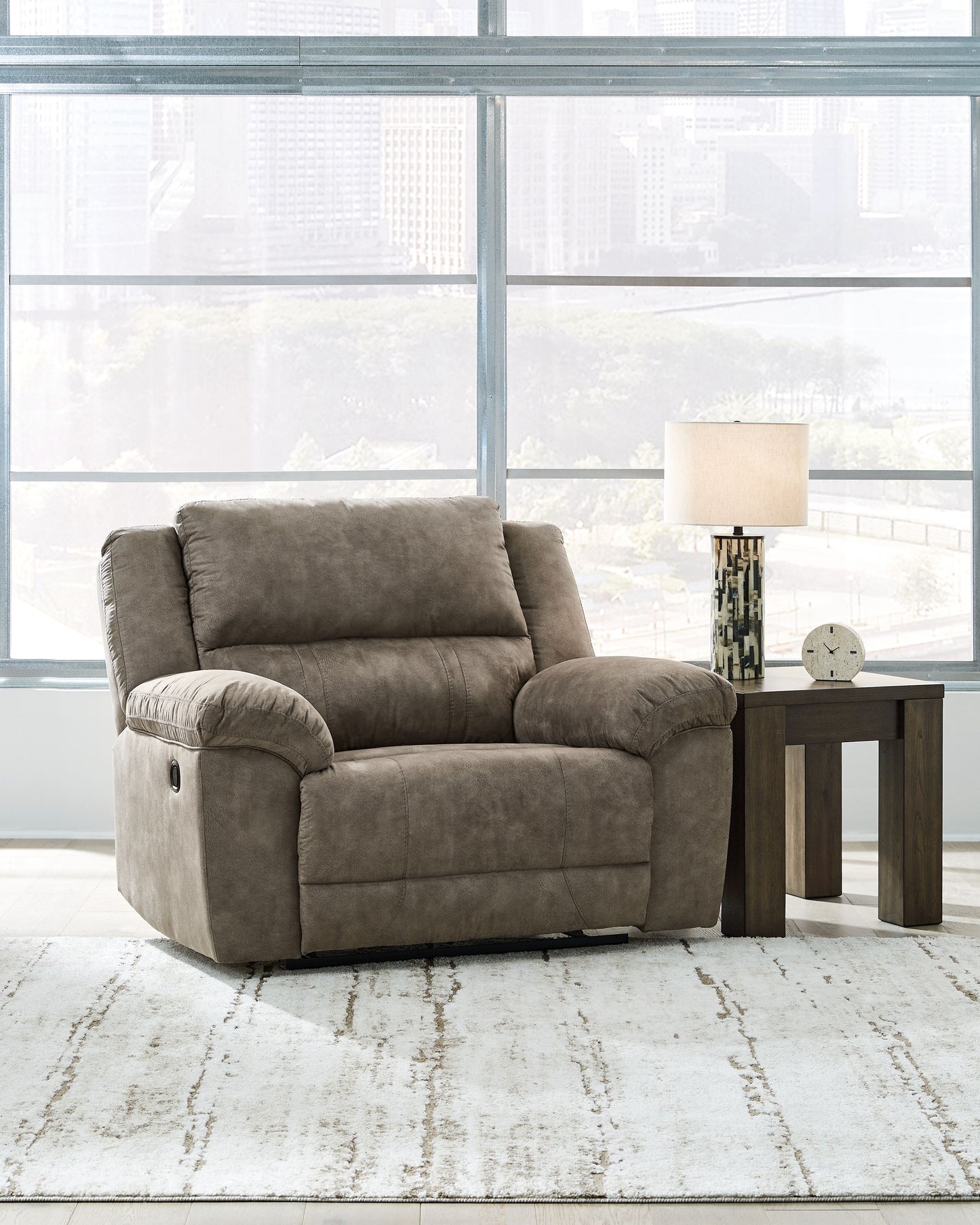 Laresview - Zero Wall Wide Seat Recliner - Fossil